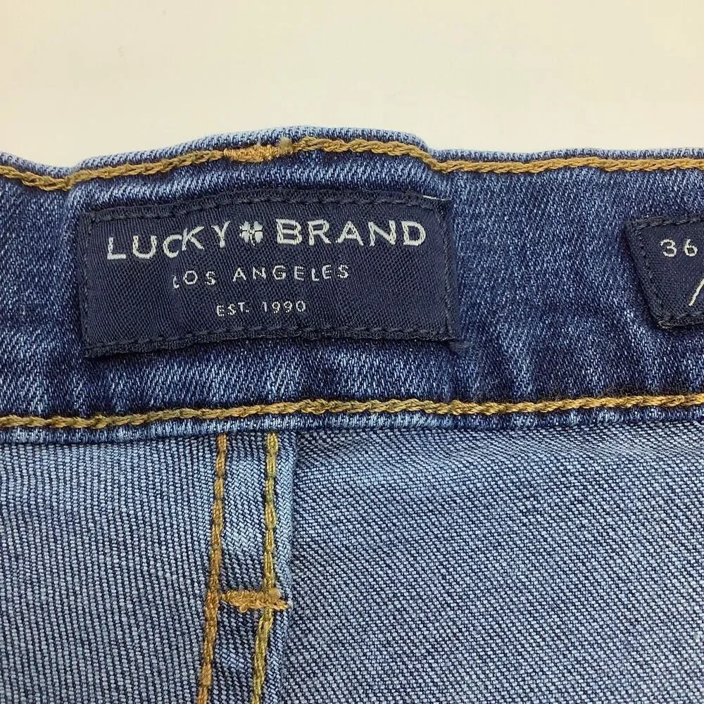 Lucky Brand Mens 410 Athletic Straight Denim Jeans Size 36 x 32 (Actual 38 x 31)
